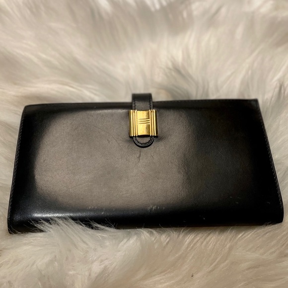 Hermés Wallet. - Picture 1 of 1